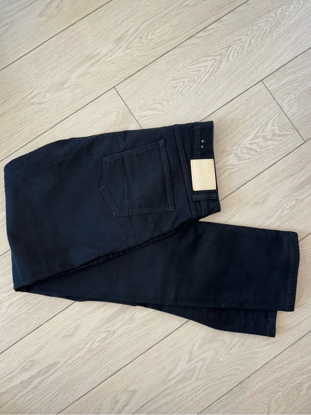 Slim Straight Black Men's Jeans with Minimal Back Pocket
